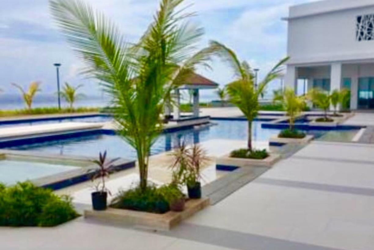 Grand Condo-Hotel With Breathtaking Seaside Views In Lapu-Lapu, Cebu Eksteriør billede