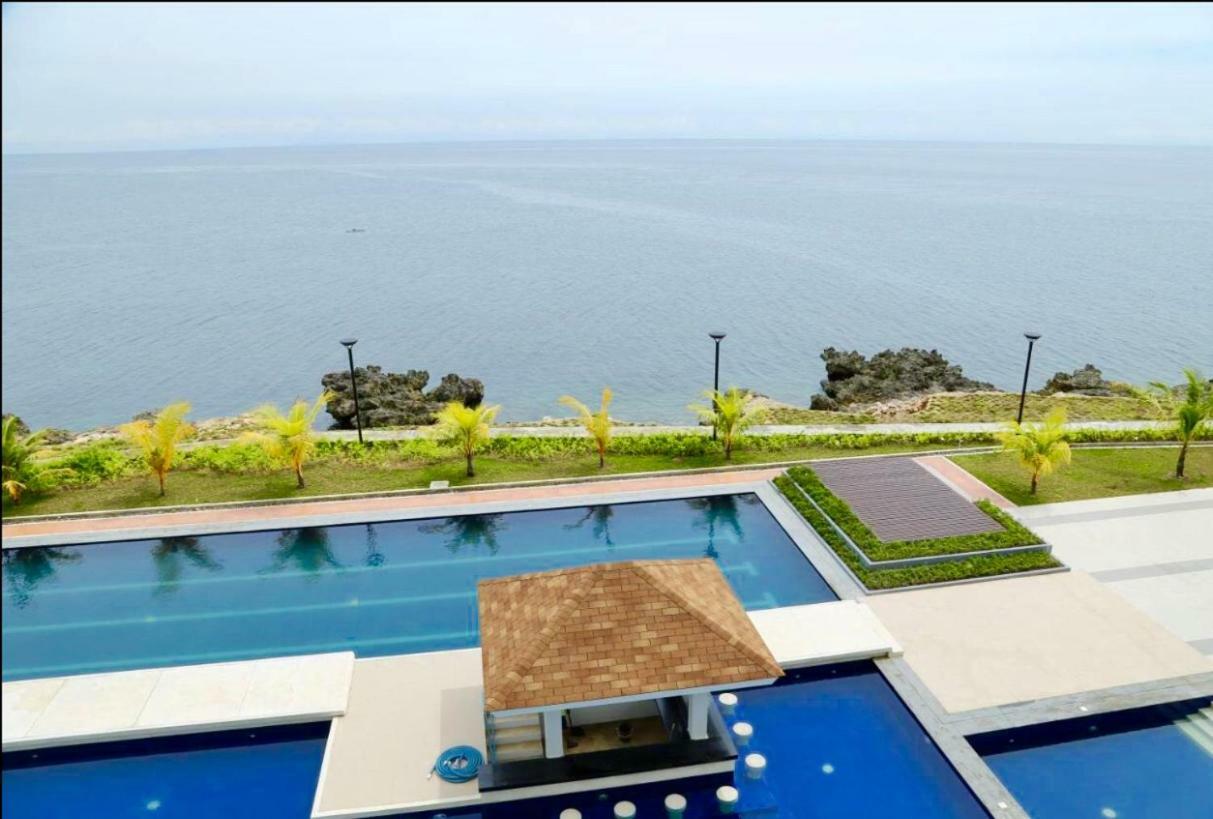 Grand Condo-Hotel With Breathtaking Seaside Views In Lapu-Lapu, Cebu Eksteriør billede